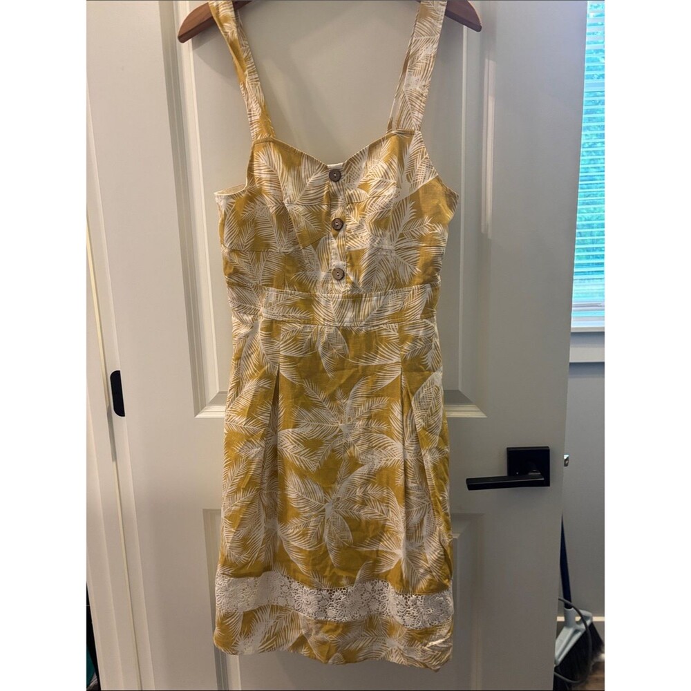 Doe & Rae Yellow Palm-Print Mini Dress with Lace Trim Size Medium